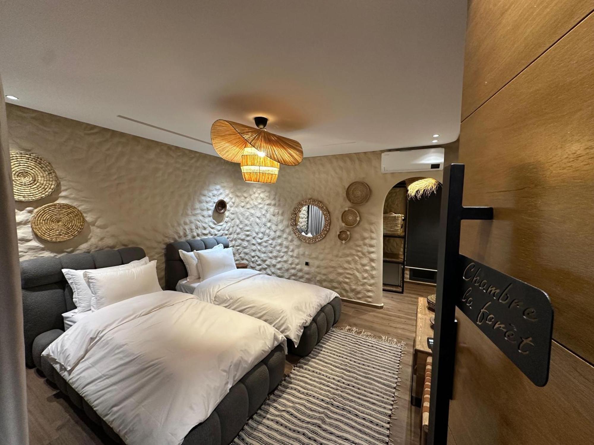 Riad Bella Montana Aïn Cheggag エクステリア 写真